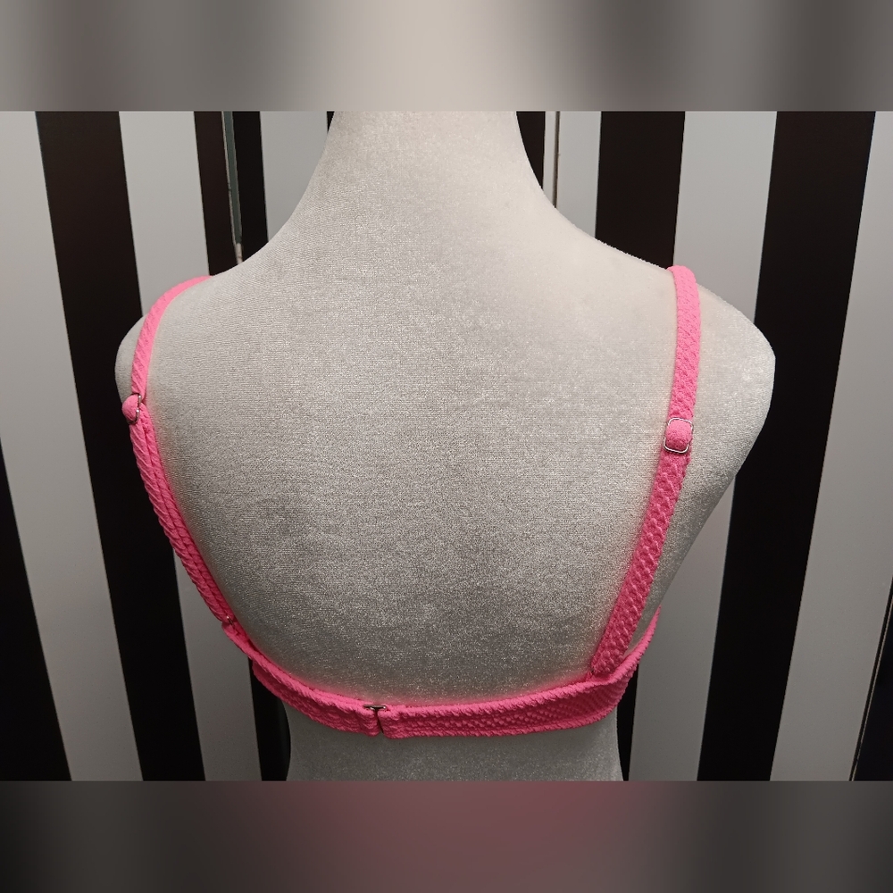 NWT Pink Textured Bikini Top - Picture 5 of 7